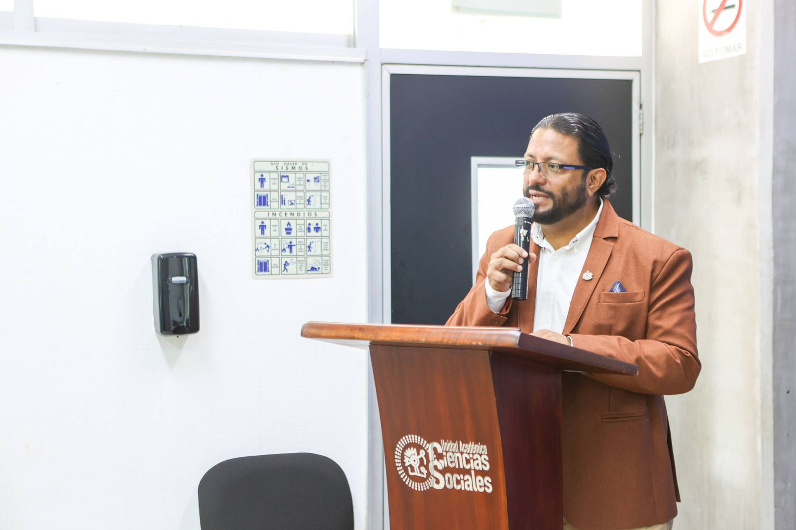 La UAN analiza los retos de la política local en jornada académica